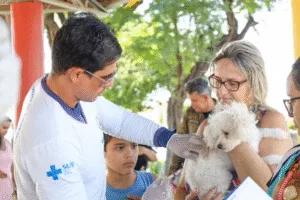 Leia mais sobre o artigo Vacinação para cães e gatos é ofertada em supermercados de Manaus nesta quinta e sexta; veja locais