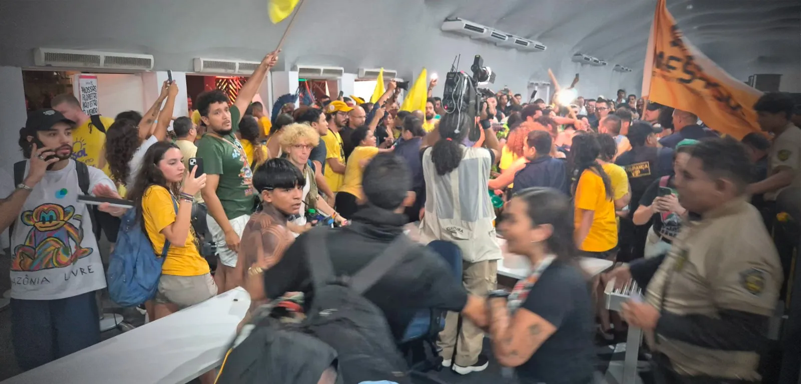 No momento, você está visualizando Petróleo na Amazônia, Marco Temporal e ‘PL da Devastação’: entenda o que motivou ocupação na COP30