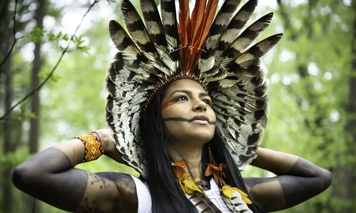 No momento, você está visualizando Juma Xipaia denuncia impactos de megaempreendimentos na Amazônia