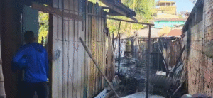 Leia mais sobre o artigo Incêndio deixa criança morta e destrói casa no interior do Amazonas