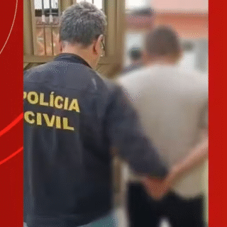 Pai é preso por agredir filho de 13 anos com perna-manca e causar lesões nos rins em Manaus