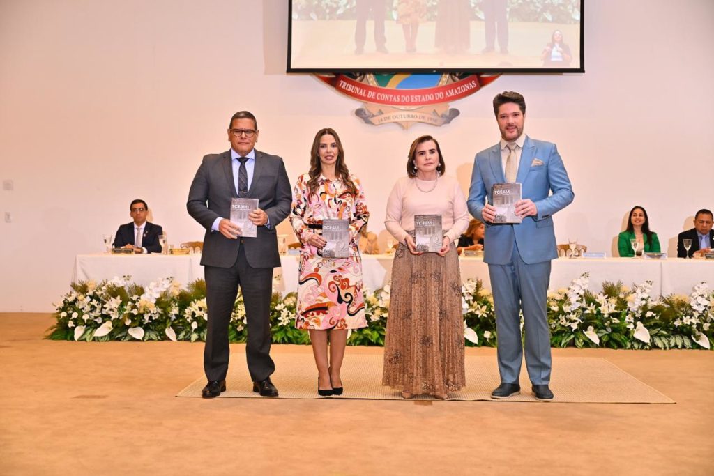 No momento, você está visualizando TCE-AM lança Revista Científica 2025 e premia autores de artigos técnicos