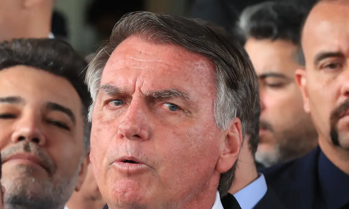 No momento, você está visualizando Com ata publicada, STF se aproxima da ordem de prisão de Bolsonaro