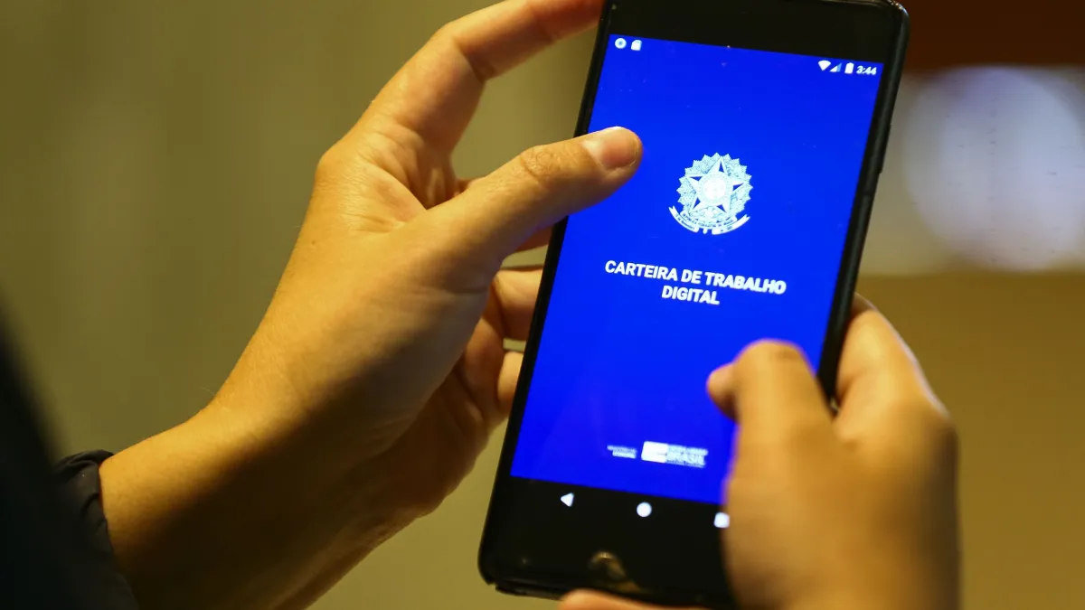 No momento, você está visualizando Fim da escala 6×1: texto aprovado limita jornada em 36 horas; veja mudanças