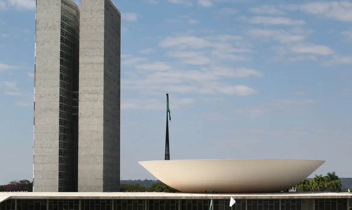 No momento, você está visualizando Buscas da PF na Câmara têm como alvo ex-assessora de Lira