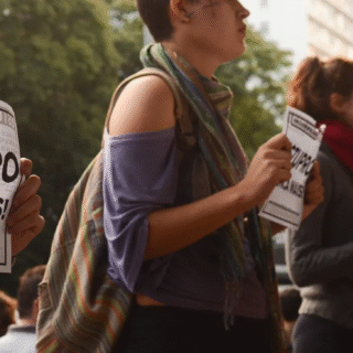 Pesquisa revela que 94% das mulheres veem o Brasil como machista