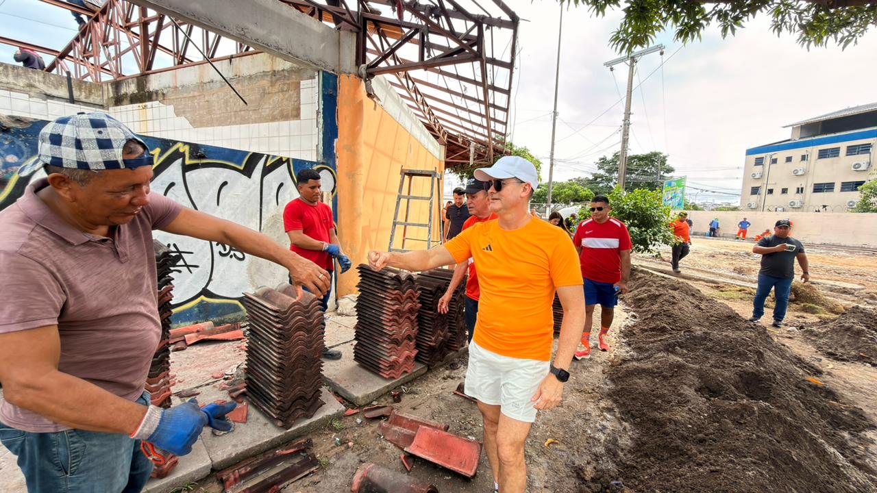 No momento, você está visualizando Prefeito anuncia implantação de ecoponto no bairro Educandos e reforça organização dos serviços de limpeza urbana em Manaus