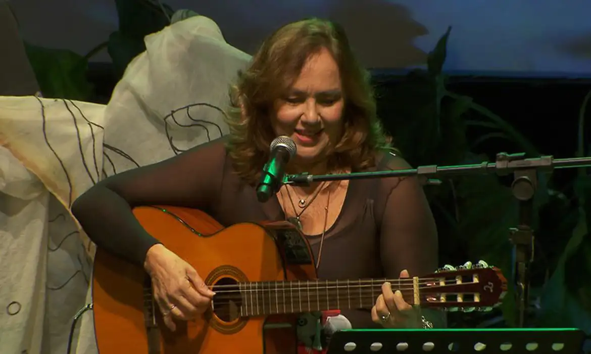 No momento, você está visualizando TV Brasil: Jane Duboc celebra a Bossa Nova no programa Cena Musical