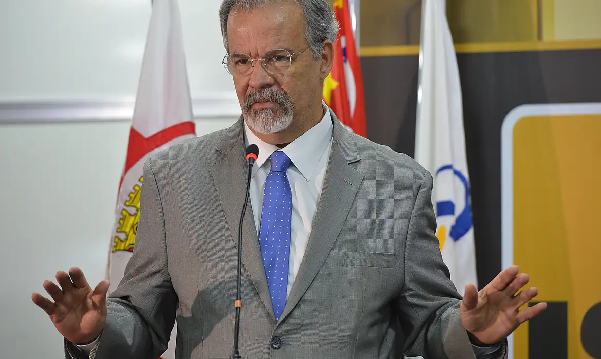 No momento, você está visualizando Políticos de todos os espectros homenageiam Raul Jungmann, morto ontem