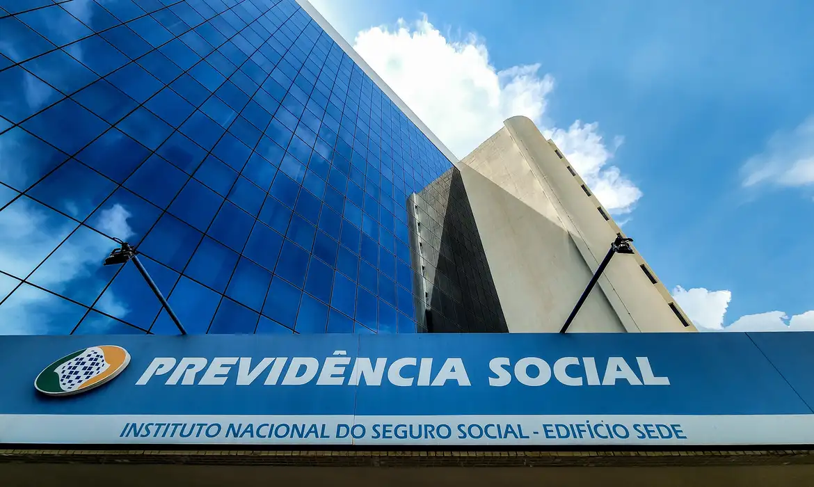No momento, você está visualizando Sancionada lei que proíbe descontos em benefícios do INSS