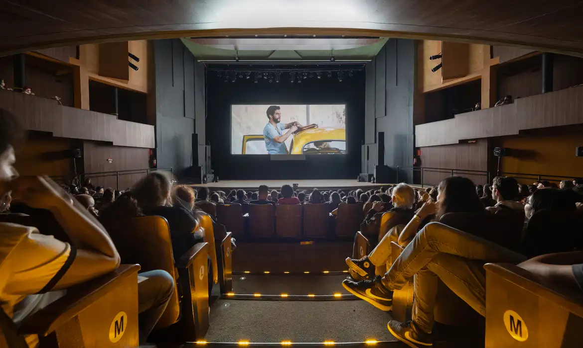 No momento, você está visualizando Oscar: Lula parabeniza equipe de O Agente Secreto e Adolpho Veloso