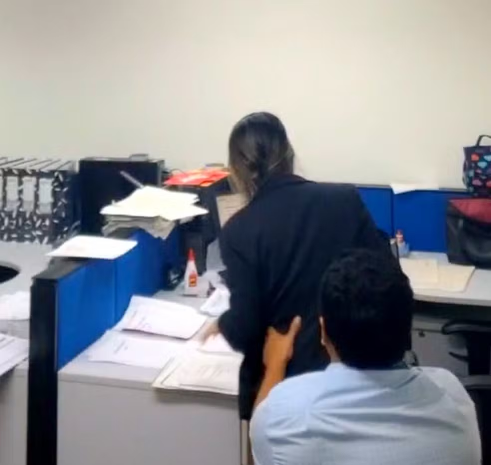No momento, você está visualizando Funcionária denuncia servidores do TCE-AM por importunação sexual no ambiente de trabalho