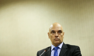 Leia mais sobre o artigo Moraes nega encontro com ex-presidente do BRB na casa de Vorcaro 