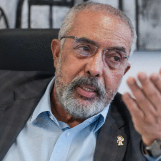 Não há mais razão para manter escala 6×1 e jornada de 44h, diz senador