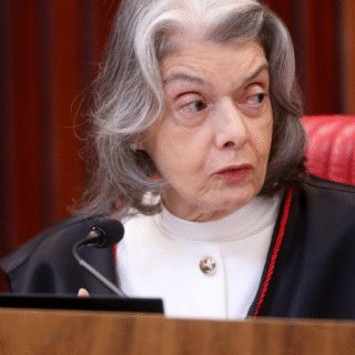 TSE rejeitou barrar desfile de homenagem a Lula em Carnaval, mas citou riscos