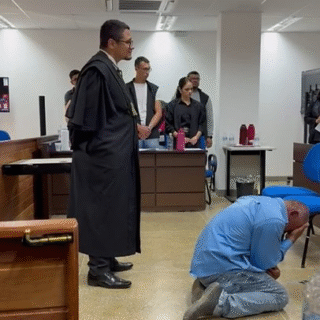 Pai que chicoteou o genro para proteger a filha é inocentado