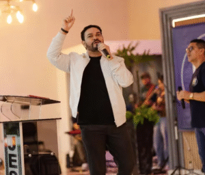 Leia mais sobre o artigo Cantor gospel: quem era Fernando Grandêz, encontrado morto após naufrágio no Amazonas