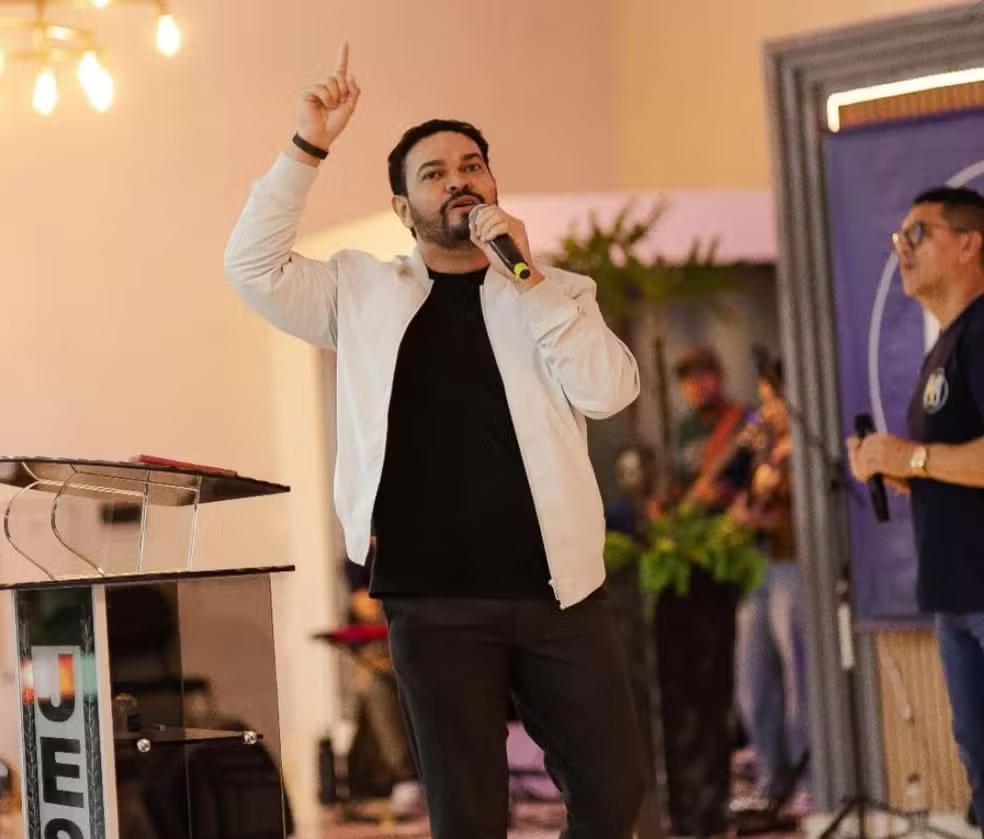 Cantor gospel: quem era Fernando Grandêz, encontrado morto após naufrágio no Amazonas