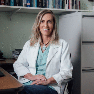 Brasileira cria vacina que cura pessoas tetraplégicas e pode ganhar o Nobel da Medicina por isso