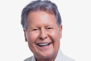 Leia mais sobre o artigo Ex-prefeito de Manaus Arthur Neto é internado no Rio de Janeiro com crise neurológica