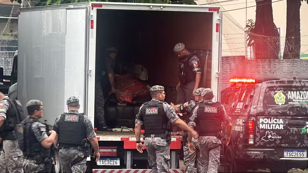 Policiais militares são presos em Manaus com cerca de três toneladas de drogas