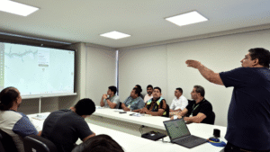 Leia mais sobre o artigo Ageman e UGPM Energia participam de treinamento para aprimorar monitoramento da iluminação pública em Manaus