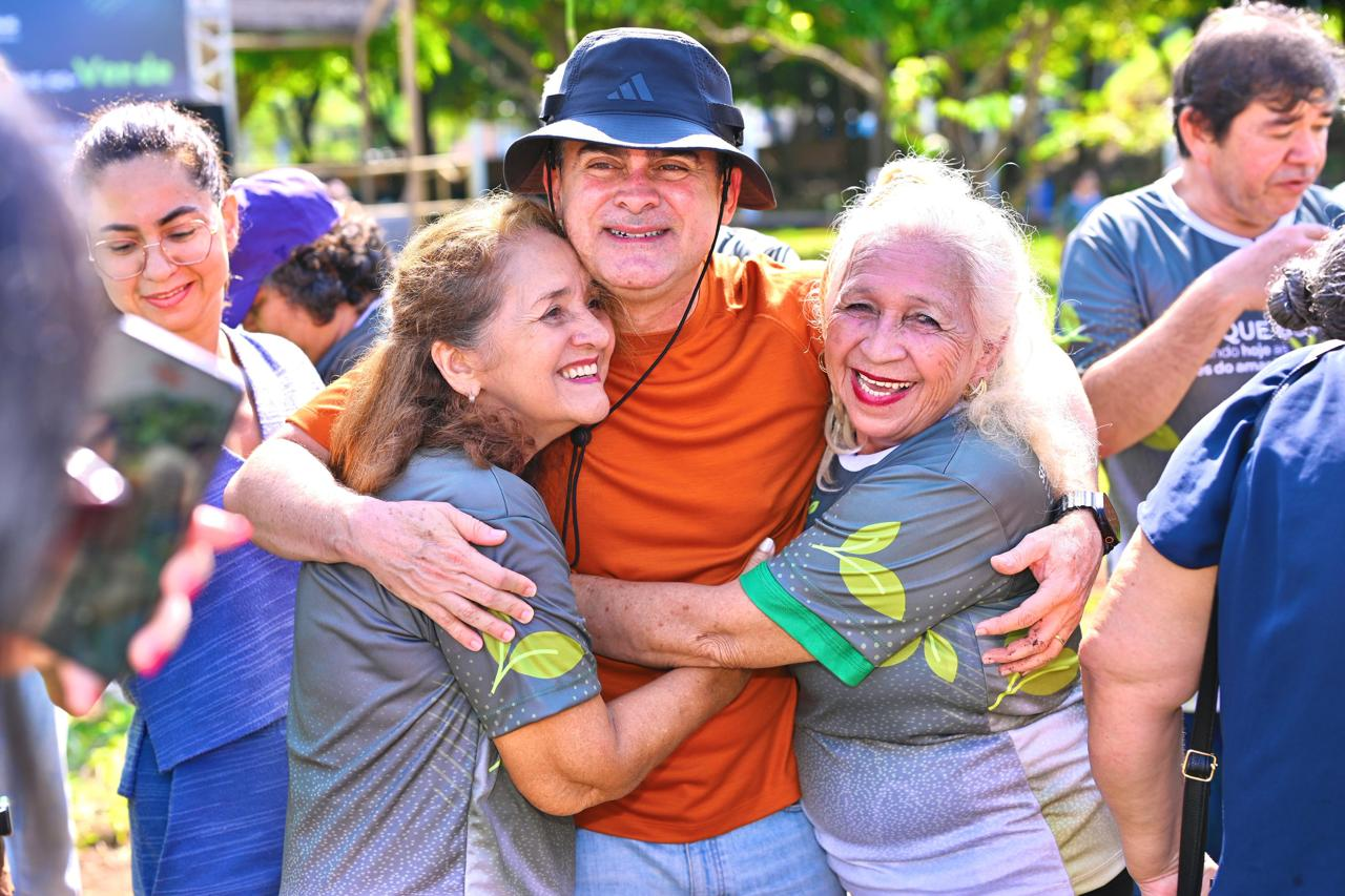 No momento, você está visualizando Rejeição de David Almeida diminui após romper com Omar Aziz