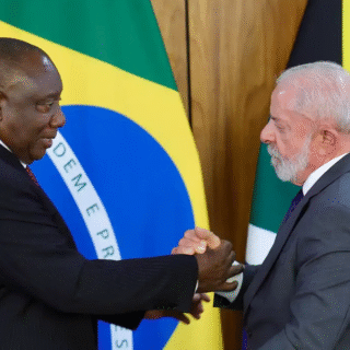 Lula: se a gente não preparar a defesa, qualquer dia alguém invade