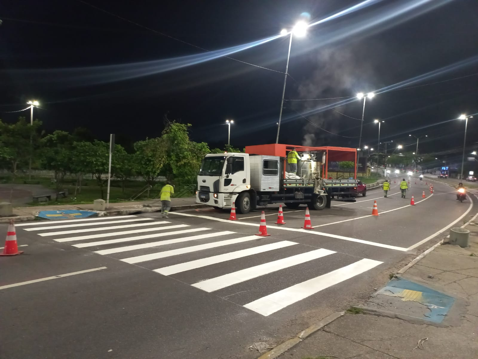 No momento, você está visualizando Prefeitura de Manaus intensifica sinalização viária em três zonas da capital