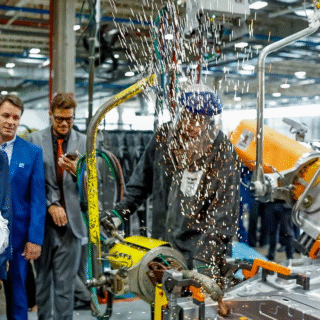 Lula diz que aumento do preço dos combustíveis é injustificável