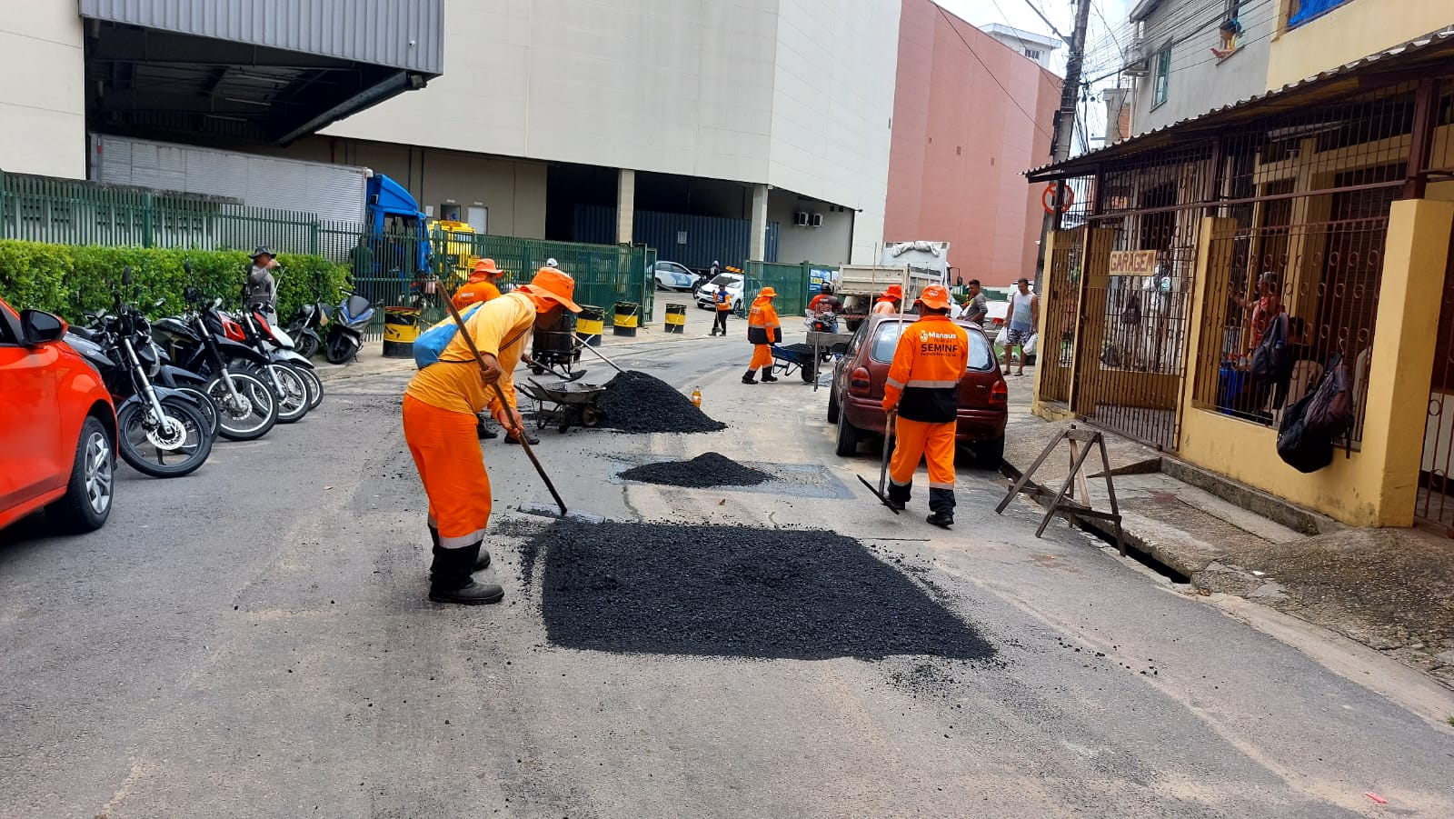 No momento, você está visualizando Prefeitura de Manaus intensifica recuperação asfáltica e transforma mobilidade no bairro São José Operário