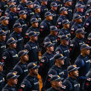 Formatura de policiais militares reúne emoção e reforça segurança no AM