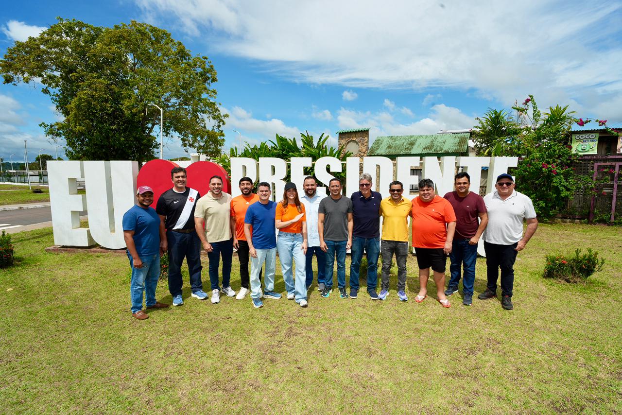 No momento, você está visualizando David Almeida reforça articulação política em visita a Presidente Figueiredo, interior do AM