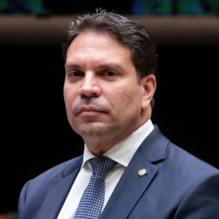 Foragido da Justiça brasileira, Ramagem é preso pelo ICE nos Estados Unidos