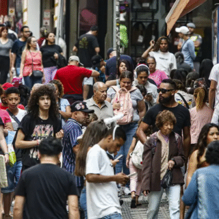 Retrato do Brasil 2025: População Envelhece, Diversidade Cresce e Novos Modos de Vida Consolidam-se