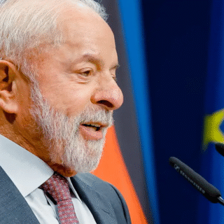 Lula defende presença da África do Sul no G20 e questiona prerrogativa dos EUA