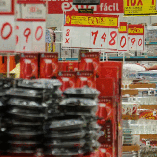 Mercado eleva previsão da inflação para 4,36% este ano