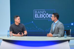 Leia mais sobre o artigo Bastidores 2026: David Almeida ataca “laboratórios políticos” e foca em gestão para o AM