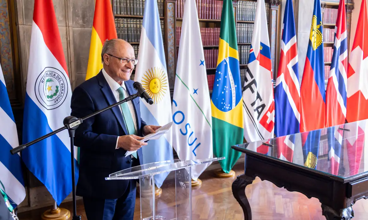 No momento, você está visualizando Mercosul: Brasil oficializa medidas para desburocratizar trocas comerciais