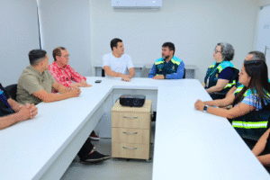 Leia mais sobre o artigo Prefeito Renato Junior ouve população, endurece fiscalização e cobra rigor contra falhas da Águas de Manaus