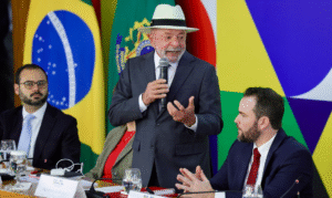 Leia mais sobre o artigo Governo Federal lança nova fase do Desenrola Brasil com foco em renda de até R$ 8,1 mil