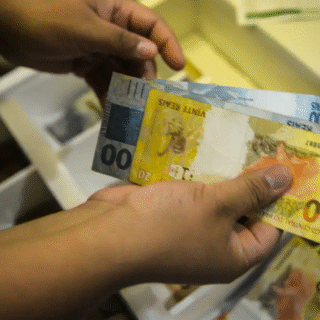 Novo Desenrola atinge R$ 12 bilhões em dívidas revistas e beneficia 1 milhão de brasileiros