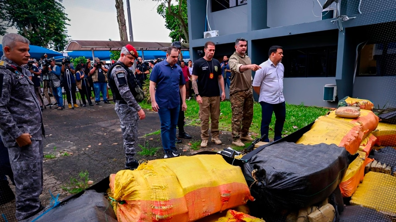 No momento, você está visualizando Golpe de R$ 50 milhões: Forças de segurança barram lancha blindada com 2,5 toneladas de drogas no Rio Solimões