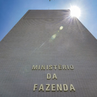 Gestão Fiscal: Governo Federal anuncia bloqueio adicional de R$ 22,1 bilhões no Orçamento de 2026