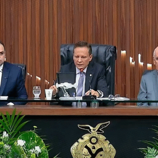 Aleam elege Roberto Cidade e Serafim Corrêa para o comando do Executivo estadual