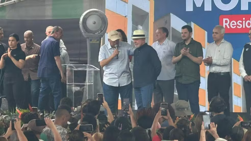No momento, você está visualizando Em Manaus, Lula defende “modelo internacional” de preservação para a reconstrução da BR-319