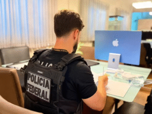 Leia mais sobre o artigo PF deflagra operação contra quadrilha que roubava ouro no AM; policiais estão entre os alvos