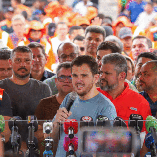 Manaus intensifica recuperação viária com força-tarefa de 21 frentes de trabalho