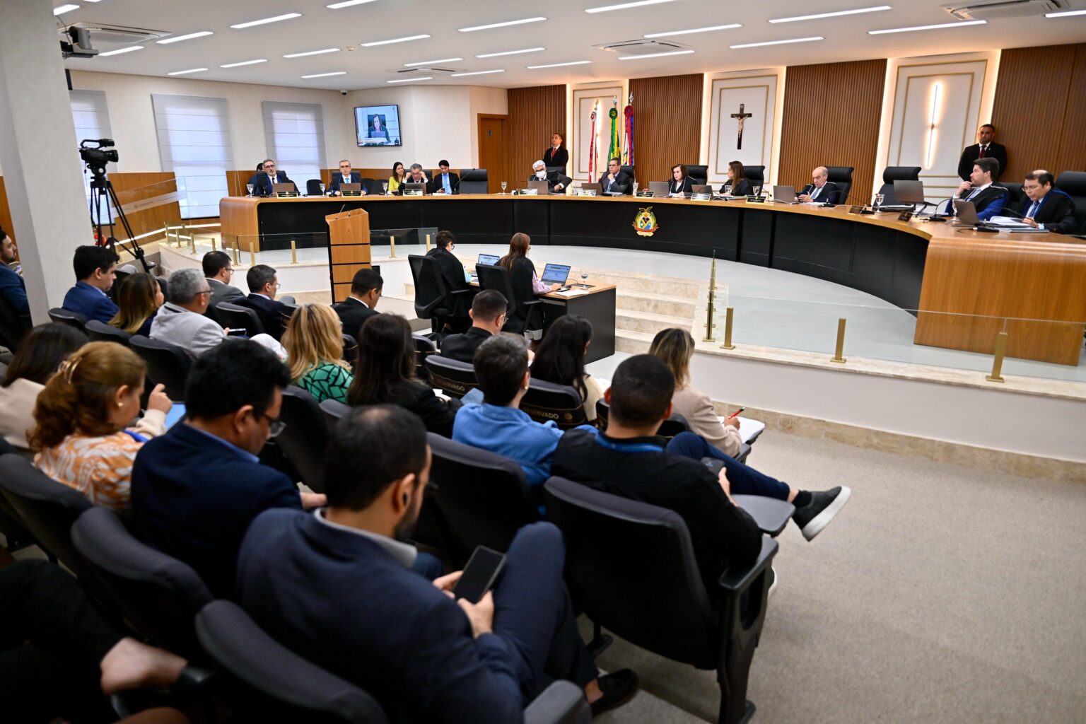 No momento, você está visualizando TCE-AM multa ex-prefeito de São Gabriel da Cachoeira em R$ 22,7 mil
