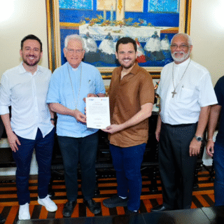 Prefeitura de Manaus regulariza imóveis da Arquidiocese e abre atendimento para outras instituições religiosas